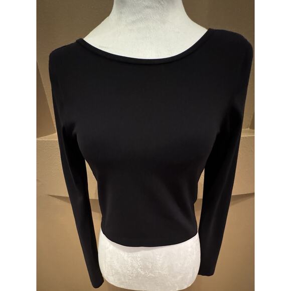 Aritzia TnaBUTTER™ Bound  Crewneck longsleeve Black Size M - Picture 1 of 7